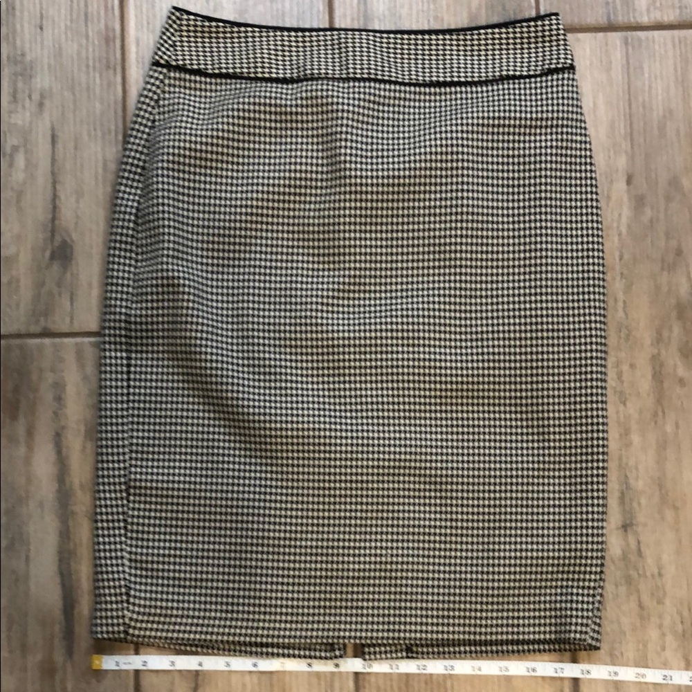 Banana Republic Black and White Knee-Length Pencil Skirt